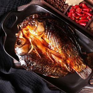 Sauce plate fish Hunan specialty Hand tear Crucian carp Spicy Extra spicy snack Snacks 130g