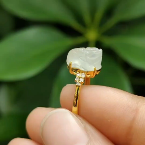 New Arrival in Singapore High Quality Translucent Natural Type A Jadeite Jade crafted as pixiu on 18k gold as Ring certificate weighs 1.74 grams measurement 9.6 * 6.7 * 5.8 mm (18kring32)