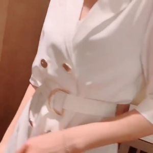 Yoohui WT017 musim gugur baru jas 2023 mid-length double-breasted kerah longgar atas pakaian wanita trend Coat wanita terbaru model Korean Lavine Belt Top (Korean Button Belt Top Outer) BLAZER WANITA GU BLAZER