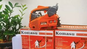 Máy cưa xích chạy xăng tay cụt komasu mini 25cc máy cưa sích cưa gỗ nhẹ khỏe tiếp kiệm nguyên liệu