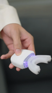 LIVwell แปรงสีฟันไฟฟ้า Ultra Vibration 360° U-Shape Cleaning : ยิ้มมั่นใจ ทำความสะอาดฟันล้ำลึกใน 45 วินาที ลดแบคทีเรีย