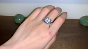 Cincin Pesta Wanita Mewah S925 Perak Bertatahkan 5 Karat Moissanite Cincin Berlian Anti Luntur