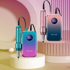 เครื่องบดแต่งเล็บขนาดเล็กแบบชาร์จไฟแบบพกพา น้ํายาล้างเล็บเจาะเล็บ อายุการใช้งานแบตเตอรี่ยาวนานเป็นพิเศษ 35000 รอบต่อนาที กําจัดเล็บอย่างรวดเร็ว ขัดผิวที่ตายแล้ว กําจัดแคลลัส ไฟฟ้าในครัวเรือน ร้านทําเล็บ ของขวัญสําหรับครอบครัว เพื่อนและครู