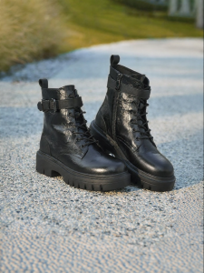 Autumn New Retro Crinkle Leather Short Ankle Boot
