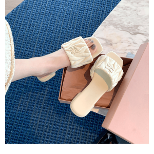 Womens Leather Folded Head One-Strap Sandals Summer New Fashion Letter Casual Beach Slippers Comfortable Flat Bottom Outdoor Wear