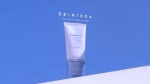 SKIN1004 Madagascar Centella Hyalu-Cica Water-Fit Sun Serum SPF50+ PA++++ | 50ml | Lightweight Sunscreen Serum