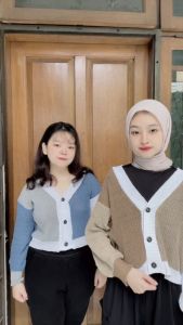 Ghaniyaclothing Helena Cardigan Knit Outerwear: Pilihan Cardigan Muslimah yang Fashionable