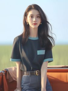 เสื้อยืดคอกลมแขนสั้นผ้าผสมลายตัดเย็บสไตล์เกาหลีสำหรับผู้หญิงในฤดูร้อน เสื้อผ้าทำงานสไตล์เกาหลีสีดำที่สวมใส่สบาย