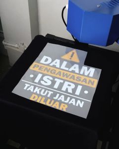Desain Kaos Keren - Kaos Kata Pasangan DPI Takut Jajan Diluar Bahan Combed 20s Lembut Nyaman Standar Distro