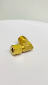 69 ข้องอ ตัวผู้ตาไก่เดี่ยว (เกลียว NPT) ข้อต่อ ข้อต่อลม ข้อต่อประปา ข้อต่อไฮโดรลิค ข้อต่อแก๊ส ข้อต่อทองเหลือง