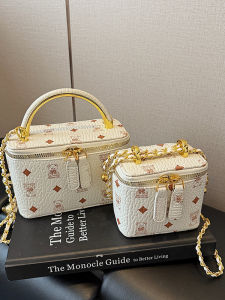 Elegant Bear Print Box Bag Womens Fashionable Shoulder Crossbody Handbag Casual Zipper Closure PU Leather Small Size