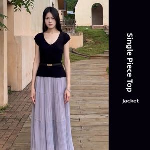 YUEZHONGWEI | V-Neck Regular Shoulder Ice Silk Slim Fit Cropped Short Sleeve T-Shirt