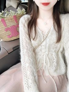 สไตล์เกาหลี นุ่ม Hollow Out Knitted คาร์ดิเกน คอวีแขนยาว ผู้หญิง แจ๊กเก็ต ฤดูใบไม้ผลิ แฟชั่นมาใหม่ เสื้อท่อนบน