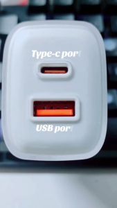 V2S PD-205Q PD fast charge charger AdapterPD port 20W fast charge + USB port QC3.0 fast charge