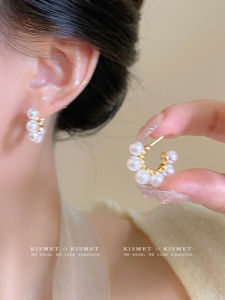 French Luxurious Pearl Earrings: High-End Feelings & Elegant Atmosphere