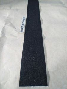 stiker anti slip lantai kamar mandi dan tangga / safety walk tape warna hitam