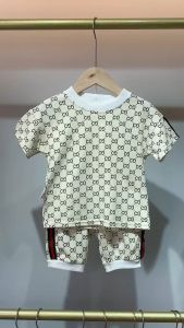 Kualitas Tinggi setelan baju kaos anak laki laki import fashion pakaian bayi Lengan pendek Set dua potong