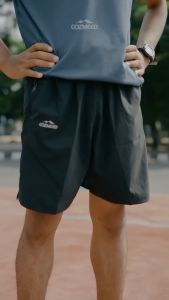 Celana Pendek Olahraga Training Lari Pria Cozmeed Run 01 Hitam