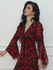 Retro Hong Kong Style Rose & Sea Waves Print Slim Fit & Flattering Flowy Long Dress