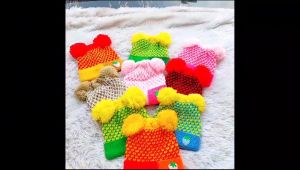 Topi Rajut Bayi Strawbery Warna Kombinasi ( 0-2 Tahun )