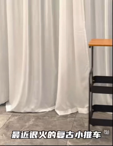 ตู้เก็บของขนาดเล็กบนล้อ รถเข็น โต๊ะข้างเตียงขนาดเล็ก โต๊ะกาแฟ รถเข็นขนม  โต๊ะกาแฟสไตล์วินเทจ รถเข็นโซฟา รถเข็นเก็บของ