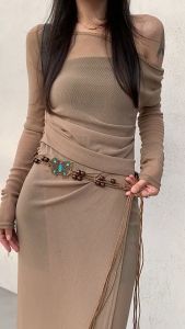 เข็มขัดเชือกถัก ประดับจี้โลหะ สไตล์โบฮีเมียน รุ่น Mirabel