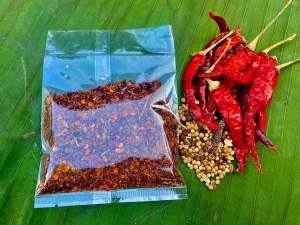 กุ๊กกิ๊กน้ำพริกลาบเหนือถุงละ20กรัม