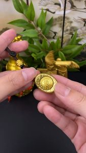 已开光 招财 新款十二生肖金元宝转转聚宝盆钥匙扣男女士挂件汽车挂饰礼物 Fortune New 12 Zodiac Gold Ingots Round Cornucope Key Chain Men and Women Pendant Car Pendant Gift