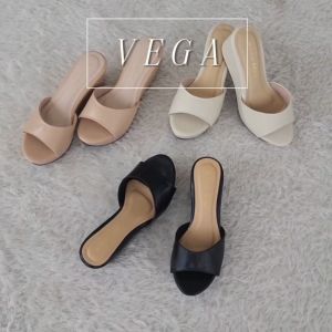 Nicholas Edison Wedge Vega Sandal Wedges Slip On Casual