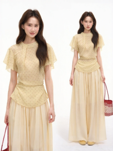 HTMEME | Cream Soda Dotted Ruffled Short Sleeve Stand Collar Blouse
