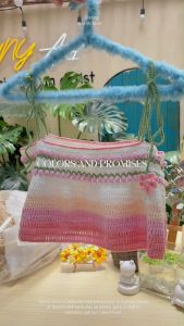 Tuplip top Áo croptop hai dây hoa tulip màu loang móc len handmade