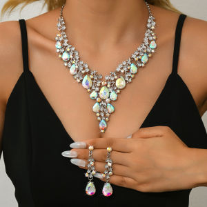 Advanced Diamond Studded Bride Wedding Dress Grand Necklace Earring Set Sweet Date Preferred Gift Accessory for Girls