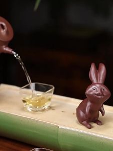CANGHUTIANXIA | Yixing Purple Clay Tea Pet Decorative Collectible Animal Rabbit