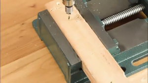 Heavy Duty Bench Vise 2.5"/3"/4"/5"/6" Inches Home Drill Press Vise Clamp Bench Table Multifunctional Platform Flat Tongs Precision Steel Drilling Machine Bench Vise Craft Repair Tools For Drill Press Milling Machine