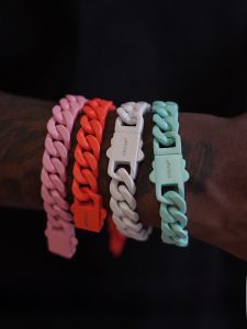 สร้อยข้อมือสไตล์คู่รัก KREAM ทรงสีสันสดใสสำหรับผู้ชายและผู้หญิง สร้อยข้อมือสไตล์ฮิปฮอปสไตล์คู่รักแบบลำลอง