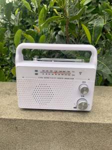 Đài radio bãi WINTECK HR-K81 máy đẹp nguyên bản 2 Band AM FM 108