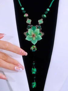 Elegant Lotus Necklace: A Unique Personality Accessory for All Seasons