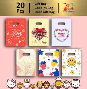 Gift Bag 20pcs Goodies Bag Door Gift (69) Golden Triangle Love Ribbon Love Thank You Red Love Smile Face Strawberry Earrings Plastic Bag 礼物袋礼品袋购物袋.