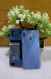 Vỏ điện thoại Samsung A30 | A305 full bộ có luôn khay sim với kính camera sau