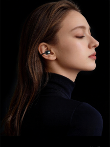 Monster | Ear Clip Collector Edition Wireless Bluetooth Dual-Core Open-Ear Sport Noise Cancelling Headphones