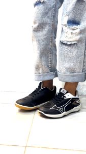 Sepatu Badminton Mizuno Thunder Blade Z Sepatu Volly Pria Wanita Terbaru