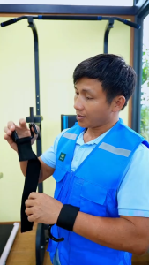 Găng tay tập gym có móc thép hỗ trợ nâng tạ nặng