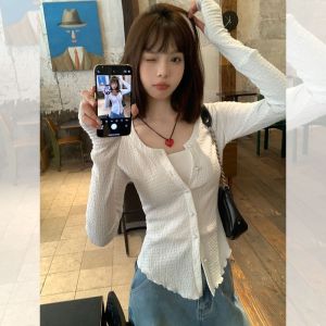 Slim Fit Long Sleeve Knitted Open Cardigan: A Stylish Autumn Top