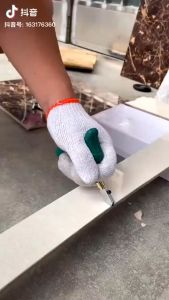 Dao cắt gạch men  Dao cắt kính kèm theo kẹp bẻ tách gạch kính cao cấp