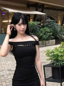 Slimming Pure Desire One Shoulder Dress Unique Rivet Design Small Audience Womens Inner Wear Wrap around Skirt Spring Autumn