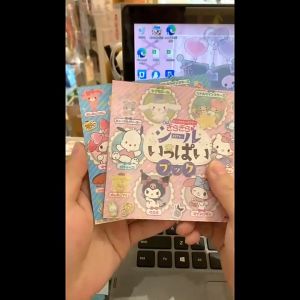 Sanrio sticker book decoration Notebook Diary Journal Sticker Book 卡通贴纸ins少女心手帐本装饰自粘贴画套装儿童可爱创意diy贴纸本手帐手帳貼紙手帳本套裝文具 B385