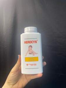 Herocyn Baby Powder 200 Gr (Bedak Gatal Untuk Bayi)