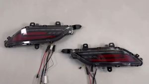 TOYOTA HARRIER XU80 2020-2025 Rear Bumper Light Reflector LED Light Lamp With Running Signal - 2pcs/set (Smoke / Red)