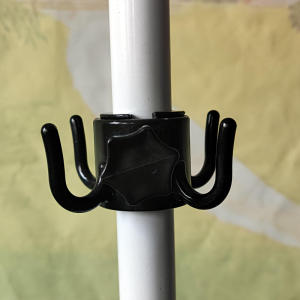 Móc Treo Khăn Tắm Túi Đồ Bãi Biển Đa Năng 4 Chân Tiện Dụng Dùng Cho Cắm Trại Du Lịch Ngoài Trời Dụng Cụ Cần Thiết Khi Cắm Trại Móc Cao Su Đa Năng