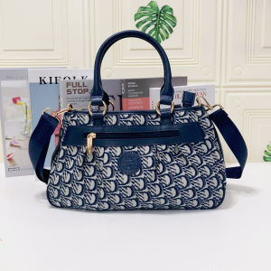 กระเป๋าถือผ้าใบลําลองแฟชั่นพร้อมซิปสําหรับผู้หญิงสไตล์ยุโรปและอเมริกาเทรนด์กระเป๋าพักผ่อนกระเป๋าสะพายไหล่อเนกประสงค์